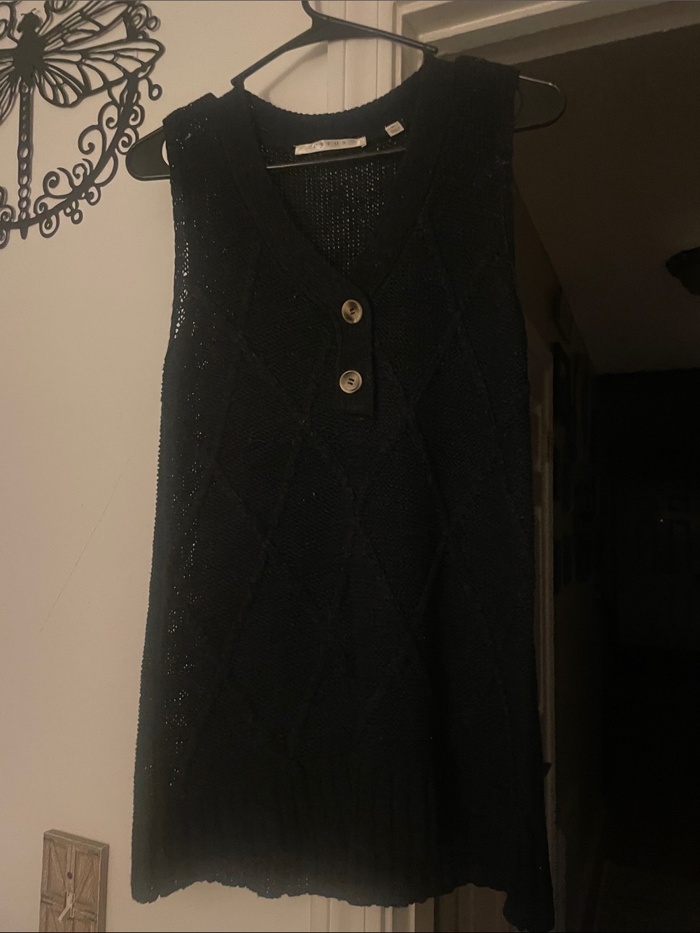 Cyrus Black Sleeveless V-Neck Knit Tunic with Buttons